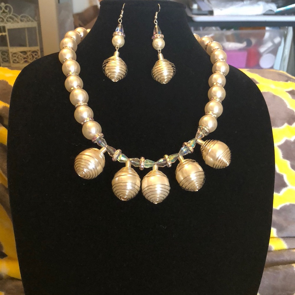 Chunky Pearl and Rhinestone set